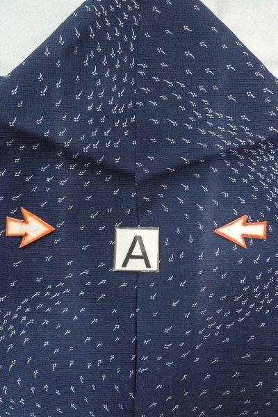 画像15: O1002U 女性用 単衣   シルク（正絹） 深い藍,  抽象的模様 【中古】【USED】【リサイクル】 ★★☆☆☆【O1002U】 (15)