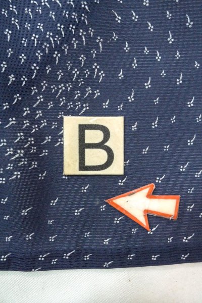 画像16: O1002U 女性用 単衣   シルク（正絹） 深い藍,  抽象的模様 【中古】【USED】【リサイクル】 ★★☆☆☆【O1002U】 (16)