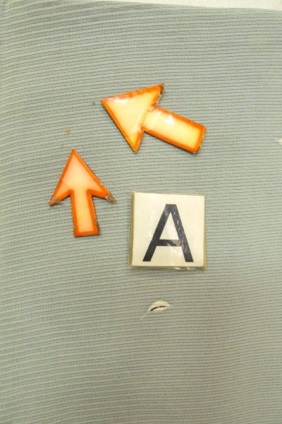 画像14: O1002W 女性用 付下げ   シルク（正絹） 薄い灰色がかった水色,  葉 【中古】【USED】【リサイクル】 ★☆☆☆☆【O1002W】 (14)