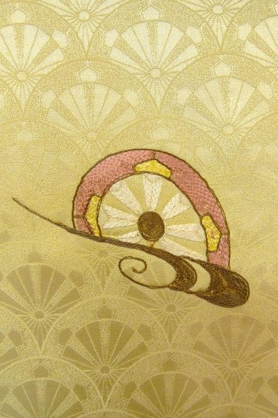 画像5: O1002X 女性用 付下げ   シルク（正絹） 光沢のある薄い黄色,  車輪 【中古】【USED】【リサイクル】 ★★★☆☆【O1002X】 (5)