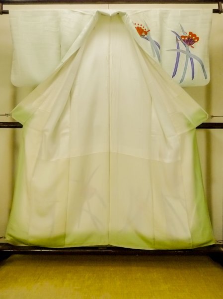 画像3: O1002Y 女性用 訪問着   シルク（正絹） 淡い薄い青緑色,  蝶々 【中古】【USED】【リサイクル】 ★★☆☆☆【O1002Y】 (3)