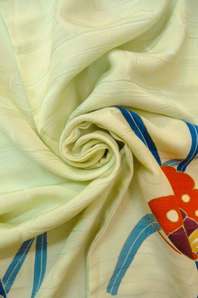 画像15: O1002Y 女性用 訪問着   シルク（正絹） 淡い薄い青緑色,  蝶々 【中古】【USED】【リサイクル】 ★★☆☆☆【O1002Y】 (15)