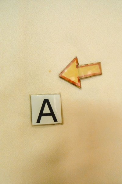 画像17: O1002Z 女性用 訪問着   シルク（正絹） 淡いアイボリー,  花 【中古】【USED】【リサイクル】 ★★☆☆☆【O1002Z】 (17)