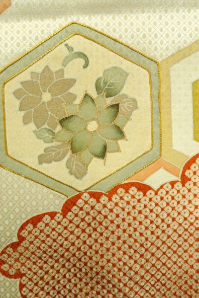 画像8: O1003A 女性用 訪問着   シルク（正絹） 光沢のあるアイボリー,  花 【中古】【USED】【リサイクル】 ★★☆☆☆【O1003A】 (8)