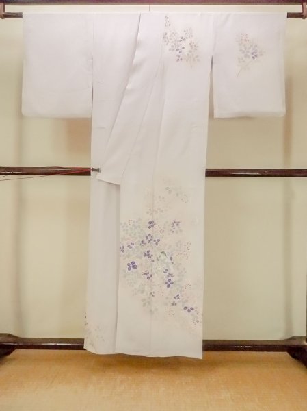 画像2: O1003B 女性用 訪問着   シルク（正絹） 淡い桃色,  桜 【中古】【USED】【リサイクル】 ★★☆☆☆【O1003B】 (2)