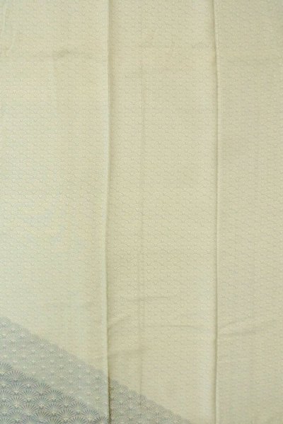 画像5: O1003D 女性用 訪問着   シルク（正絹） 淡い灰色がかった水色,  菊 【中古】【USED】【リサイクル】 ★★☆☆☆【O1003D】 (5)