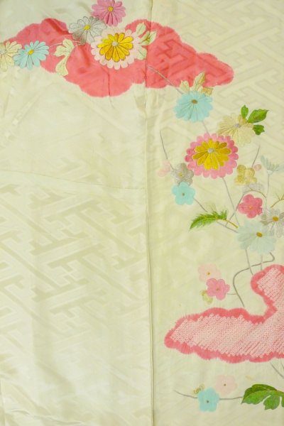 画像5: O1003F 女性用 振袖   シルク（正絹） 光沢のある白,  菊 【中古】【USED】【リサイクル】 ★★☆☆☆【O1003F】 (5)