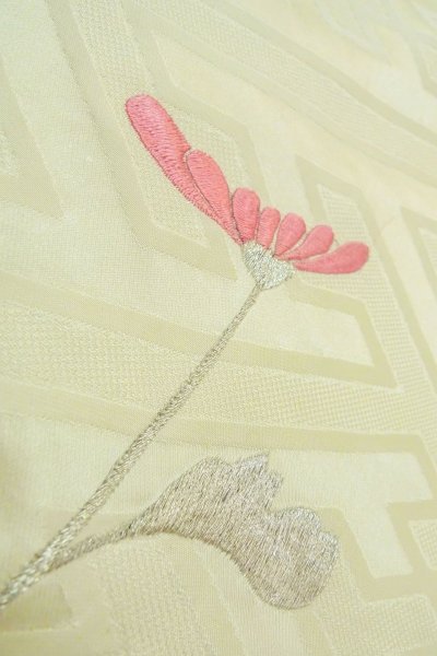 画像13: O1003F 女性用 振袖   シルク（正絹） 光沢のある白,  菊 【中古】【USED】【リサイクル】 ★★☆☆☆【O1003F】 (13)