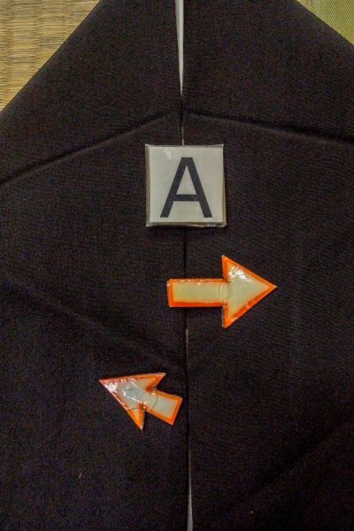 画像16: O1003G 女性用 留袖   シルク（正絹） 黒,  菊 【中古】【USED】【リサイクル】 ★★★☆☆【O1003G】 (16)