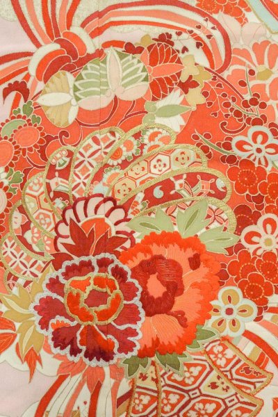 画像15: O1105A 女性用 振袖   シルク（正絹） 薄い桃色,  ぼたん 【中古】【USED】【リサイクル】 ★★☆☆☆【O1105A】 (15)