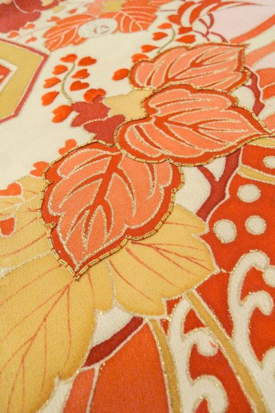 画像29: O1105A 女性用 振袖   シルク（正絹） 薄い桃色,  ぼたん 【中古】【USED】【リサイクル】 ★★☆☆☆【O1105A】 (29)