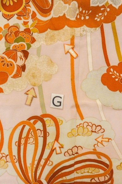 画像38: O1105A 女性用 振袖   シルク（正絹） 薄い桃色,  ぼたん 【中古】【USED】【リサイクル】 ★★☆☆☆【O1105A】 (38)