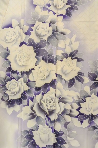 画像9: O1126B 女性用 振袖   シルク（正絹） 白,  バラ 【中古】【USED】【リサイクル】 ★★★☆☆【O1126B】 (9)