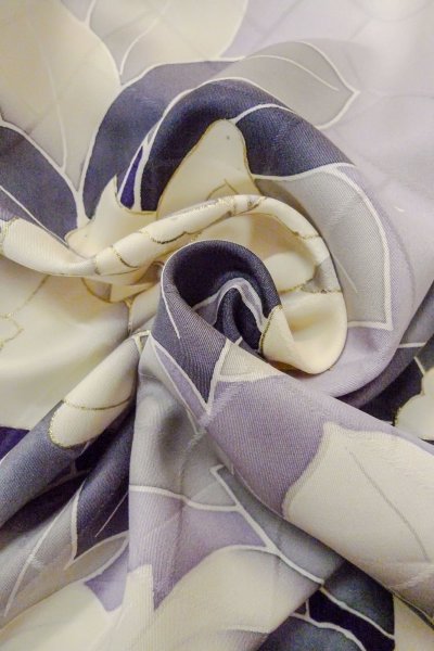 画像19: O1126B 女性用 振袖   シルク（正絹） 白,  バラ 【中古】【USED】【リサイクル】 ★★★☆☆【O1126B】 (19)