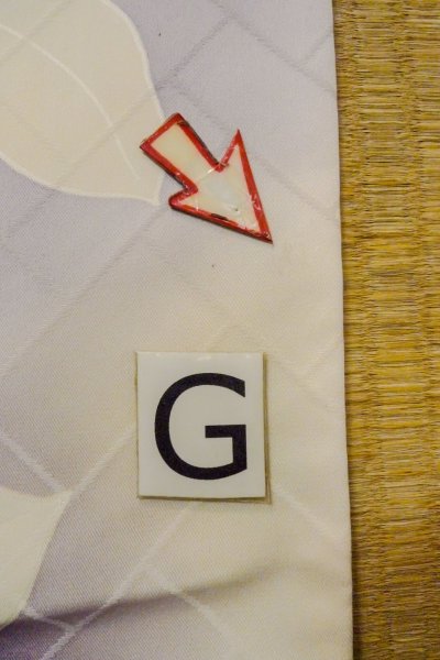 画像28: O1126B 女性用 振袖   シルク（正絹） 白,  バラ 【中古】【USED】【リサイクル】 ★★★☆☆【O1126B】 (28)