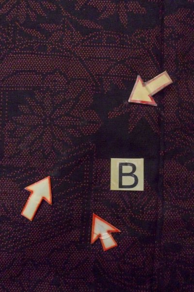 画像15: O1126F 女性用 紬   シルク（正絹） 黒,  菊 【中古】【USED】【リサイクル】 ★★☆☆☆【O1126F】 (15)