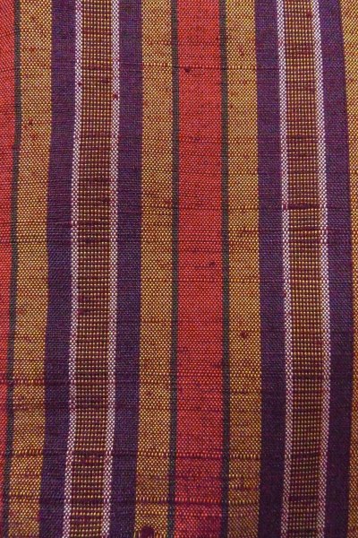 画像7: O1126H 女性用 紬   シルク（正絹） 鮮やか朱赤,  縞 【中古】【USED】【リサイクル】 ★★★★☆【O1126H】 (7)