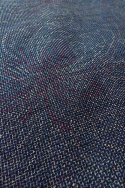 画像10: O1126K 女性用 紬   シルク（正絹） 淡い紺,  菊 【中古】【USED】【リサイクル】 ★★★☆☆【O1126K】 (10)