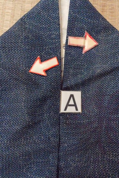 画像14: O1126K 女性用 紬   シルク（正絹） 淡い紺,  菊 【中古】【USED】【リサイクル】 ★★★☆☆【O1126K】 (14)