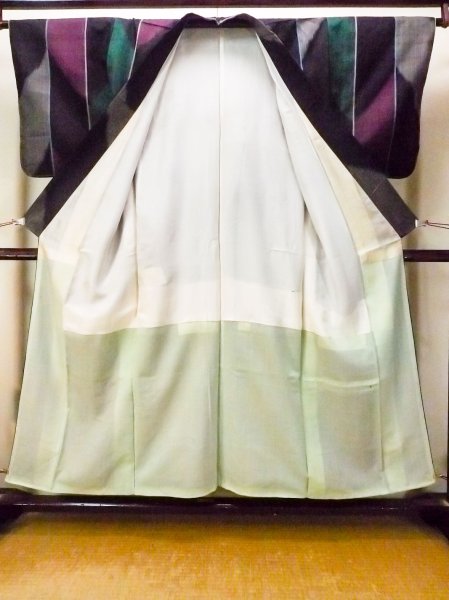 画像2: O1126O 女性用 紬   シルク（正絹） 深いマルチカラー,  縞 【中古】【USED】【リサイクル】 ★★★☆☆【O1126O】 (2)