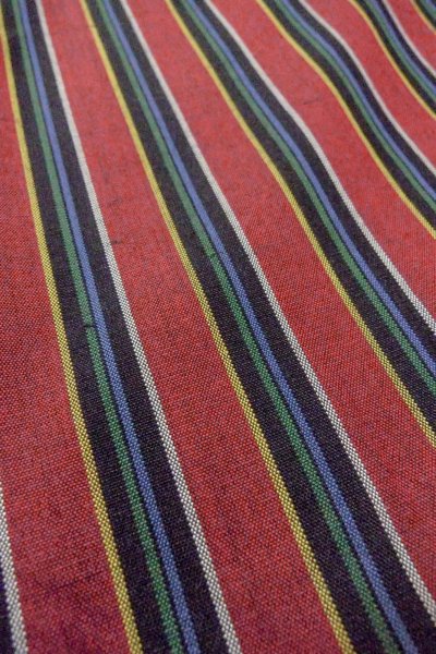 画像10: O1126R 女性用 紬   シルク（正絹） 深い赤色,  縞 【中古】【USED】【リサイクル】 ★★★☆☆【O1126R】 (10)