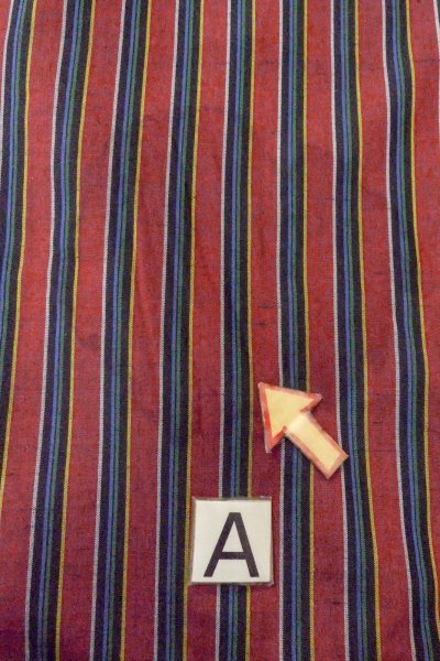 画像14: O1126R 女性用 紬   シルク（正絹） 深い赤色,  縞 【中古】【USED】【リサイクル】 ★★★☆☆【O1126R】 (14)