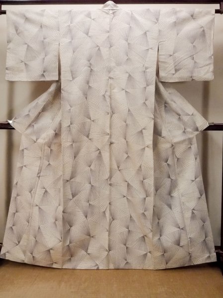 画像1: O1126S 女性用 紬   シルク（正絹） アイボリー,  線 【中古】【USED】【リサイクル】 ★★☆☆☆【O1126S】 (1)