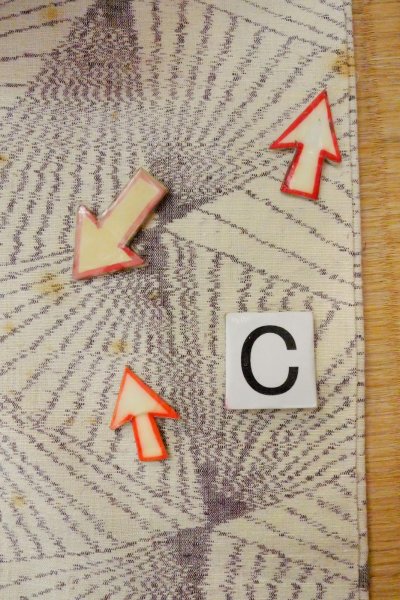 画像16: O1126S 女性用 紬   シルク（正絹） アイボリー,  線 【中古】【USED】【リサイクル】 ★★☆☆☆【O1126S】 (16)