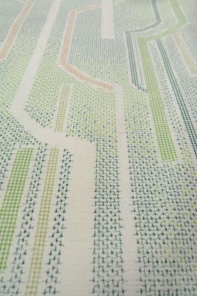 画像9: O1126U 女性用 紬   シルク（正絹） 淡い黄緑色,  十字 【中古】【USED】【リサイクル】 ★★★☆☆【O1126U】 (9)