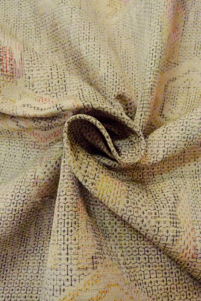 画像11: O1126V 女性用 紬   シルク（正絹） ベージュ,  亀甲 【中古】【USED】【リサイクル】 ★★★☆☆【O1126V】 (11)