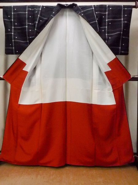 画像2: O1126W 女性用 紬   シルク（正絹） 黒,  チェック柄 【中古】【USED】【リサイクル】 ★★★☆☆【O1126W】 (2)