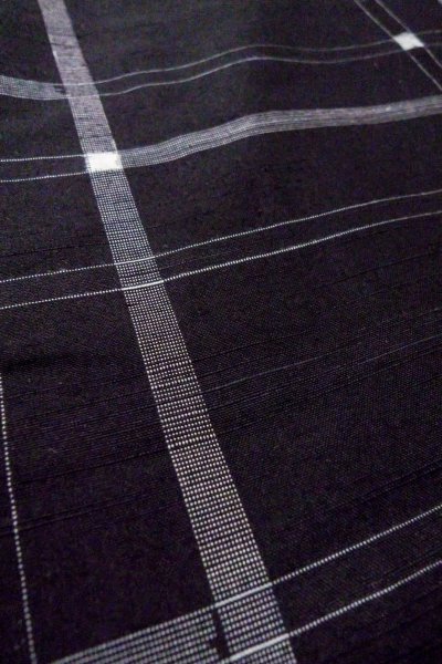 画像10: O1126W 女性用 紬   シルク（正絹） 黒,  チェック柄 【中古】【USED】【リサイクル】 ★★★☆☆【O1126W】 (10)