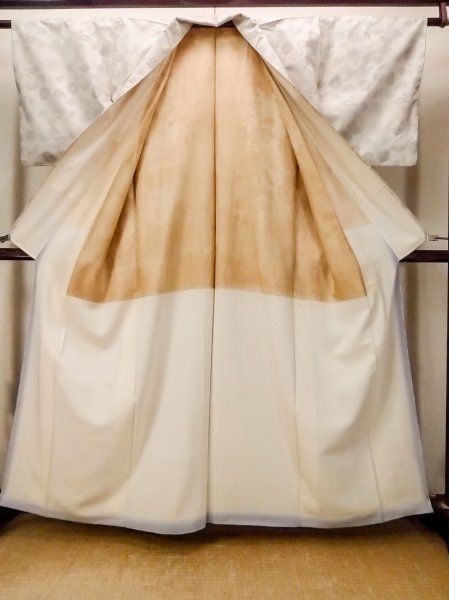 画像2: O1126Y 女性用 紬   シルク（正絹） オフ　ホワイト,  十字 【中古】【USED】【リサイクル】 ★★★☆☆【O1126Y】 (2)