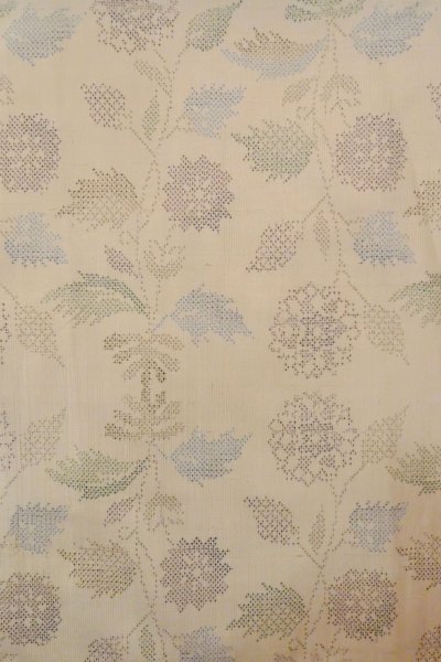 画像3: O1126Y 女性用 紬   シルク（正絹） オフ　ホワイト,  十字 【中古】【USED】【リサイクル】 ★★★☆☆【O1126Y】 (3)