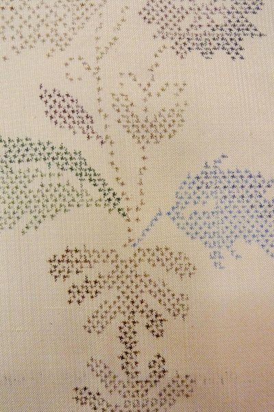 画像7: O1126Y 女性用 紬   シルク（正絹） オフ　ホワイト,  十字 【中古】【USED】【リサイクル】 ★★★☆☆【O1126Y】 (7)