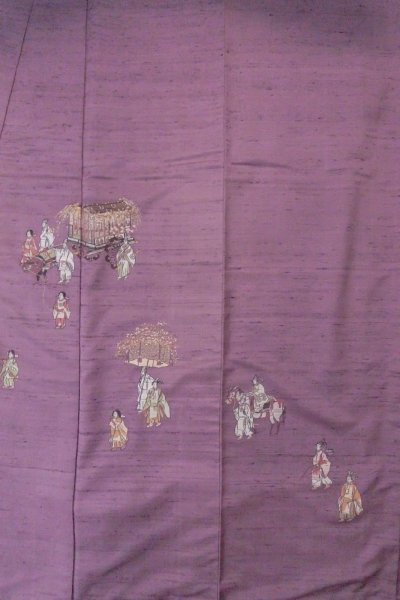 画像3: O1126Z 女性用 付下げ   シルク（正絹） 藤色,  人々 【中古】【USED】【リサイクル】 ★★☆☆☆【O1126Z】 (3)