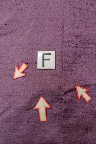 画像22: O1126Z 女性用 付下げ   シルク（正絹） 藤色,  人々 【中古】【USED】【リサイクル】 ★★☆☆☆【O1126Z】 (22)