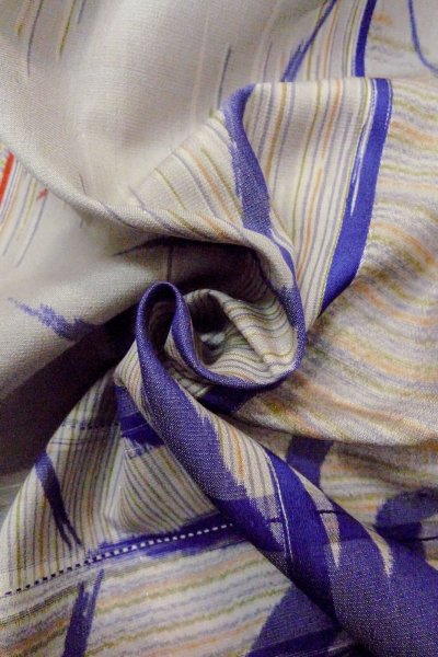 画像13: O1127C 女性用 単衣   シルク（正絹） 薄い灰色,  線 【中古】【USED】【リサイクル】 ★☆☆☆☆【O1127C】 (13)