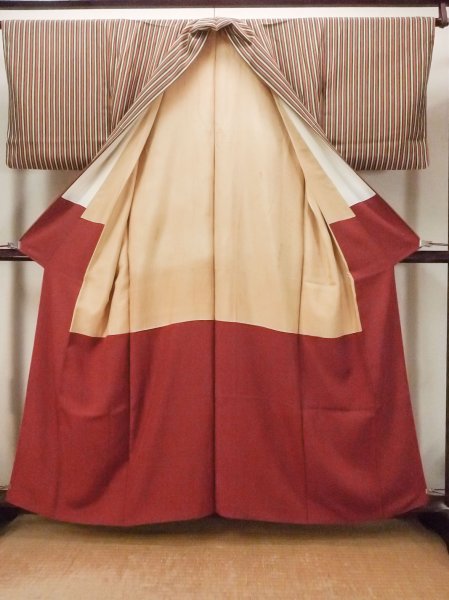 画像2: O1127D 女性用 小紋   シルク（正絹） 緑色,  縞 【中古】【USED】【リサイクル】 ★★★☆☆【O1127D】 (2)