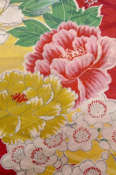 画像5: O1205A 女性用 羽織   シルク（正絹） 深い赤色,  花 【中古】【USED】【リサイクル】 ★☆☆☆☆【O1205A】 (5)