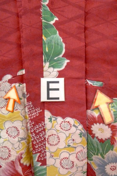 画像19: O1205A 女性用 羽織   シルク（正絹） 深い赤色,  花 【中古】【USED】【リサイクル】 ★☆☆☆☆【O1205A】 (19)