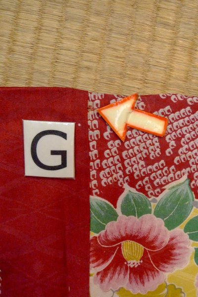 画像21: O1205A 女性用 羽織   シルク（正絹） 深い赤色,  花 【中古】【USED】【リサイクル】 ★☆☆☆☆【O1205A】 (21)