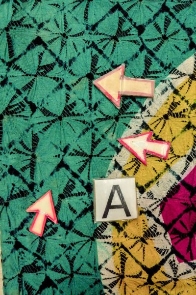 画像15: O1205C 女性用 羽織   シルク（正絹） 鮮やか青緑色,  車輪 【中古】【USED】【リサイクル】 ★☆☆☆☆【O1205C】 (15)