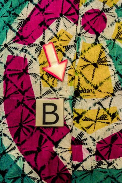 画像16: O1205C 女性用 羽織   シルク（正絹） 鮮やか青緑色,  車輪 【中古】【USED】【リサイクル】 ★☆☆☆☆【O1205C】 (16)