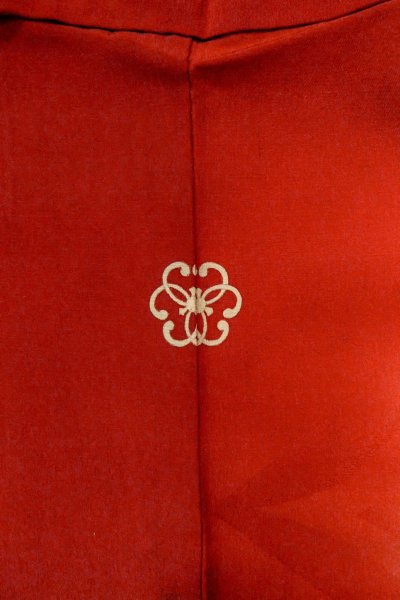 画像3: O1205D 女性用 羽織   シルク（正絹） 鮮やか赤色,  菊 【中古】【USED】【リサイクル】 ★☆☆☆☆【O1205D】 (3)
