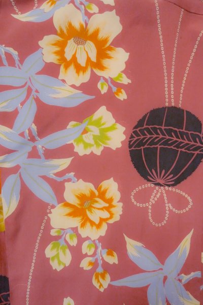 画像3: O1205E 女性用 羽織   シルク（正絹） 鮮やか桃色,  鉄線 【中古】【USED】【リサイクル】 ★☆☆☆☆【O1205E】 (3)