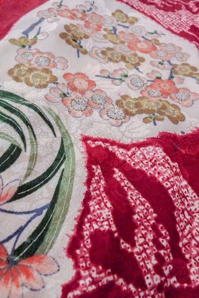 画像8: O1205F 女性用 羽織   シルク（正絹） 赤色,  ぼたん 【中古】【USED】【リサイクル】 ★★☆☆☆【O1205F】 (8)