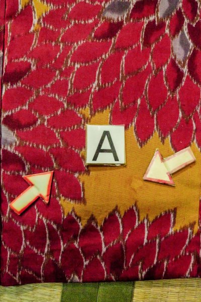 画像16: O1205J 女性用 羽織   シルク（正絹） 深い赤色,  花 【中古】【USED】【リサイクル】 ★★☆☆☆【O1205J】 (16)