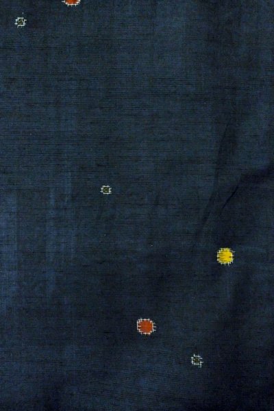 画像4: O1209C 女性用 紬   シルク（正絹） 深い紺,  抽象的模様 【中古】【USED】【リサイクル】 ★★★☆☆【O1209C】 (4)
