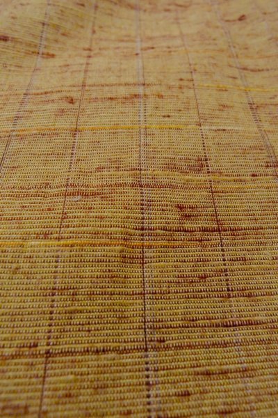 画像9: O1209D 女性用 紬  米沢紬  シルク（正絹） 薄い茶色,  縞 【中古】【USED】【リサイクル】 ★★★★☆【O1209D】 (9)